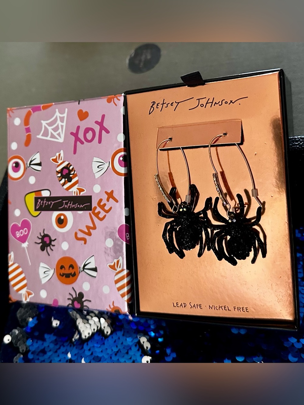 NWT Betsey Johnson Black Rhinestone Spider Hoop Earrings Gothic Glam🕷️💎